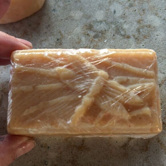 Three Hand Made Goat Milk Modled Scented Soaps- Rose Sandalwood/Vanilla Honey - Picture 7 of 7